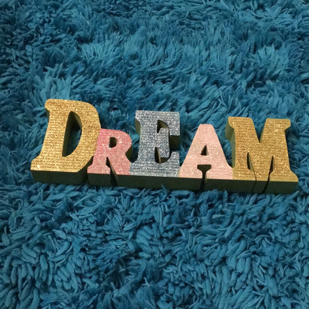 “Dream” Desk Decoration